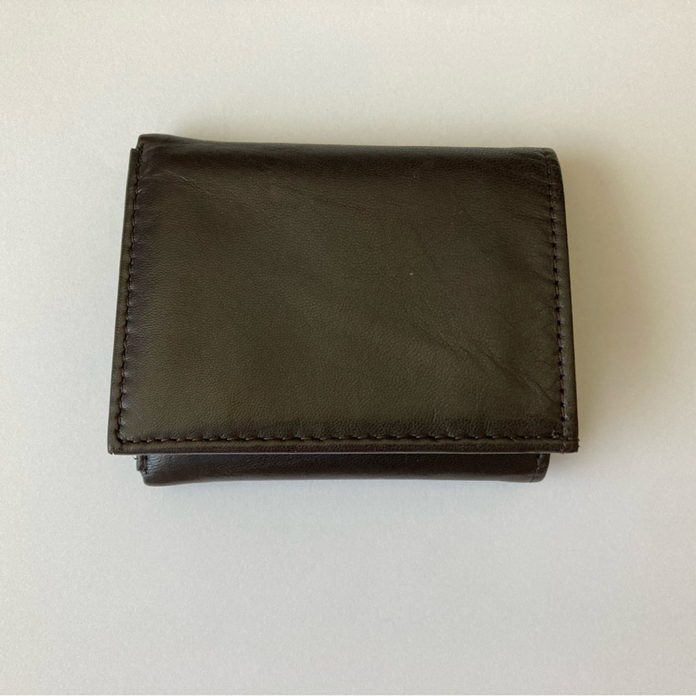 Mens Genuine Leather Folding Wallet Brown 4” x 3”